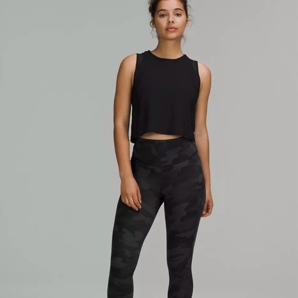 Women’s Lululemon athletica Dark Camouflage Leggings Sz 18 Barely Worn 28” - Picture 5 of 9